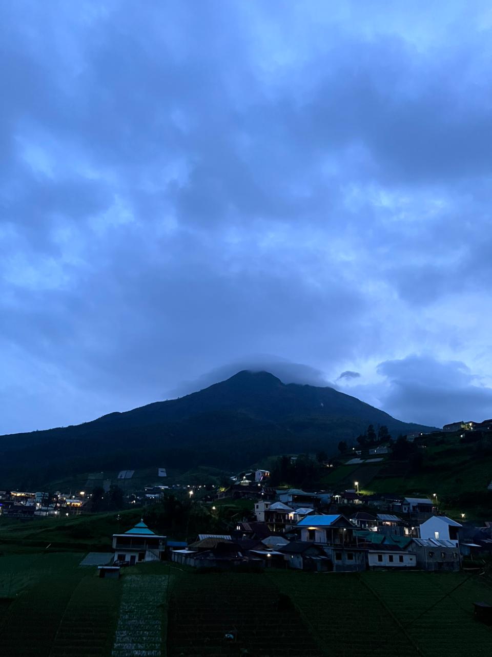 Pemandangan Gunung
